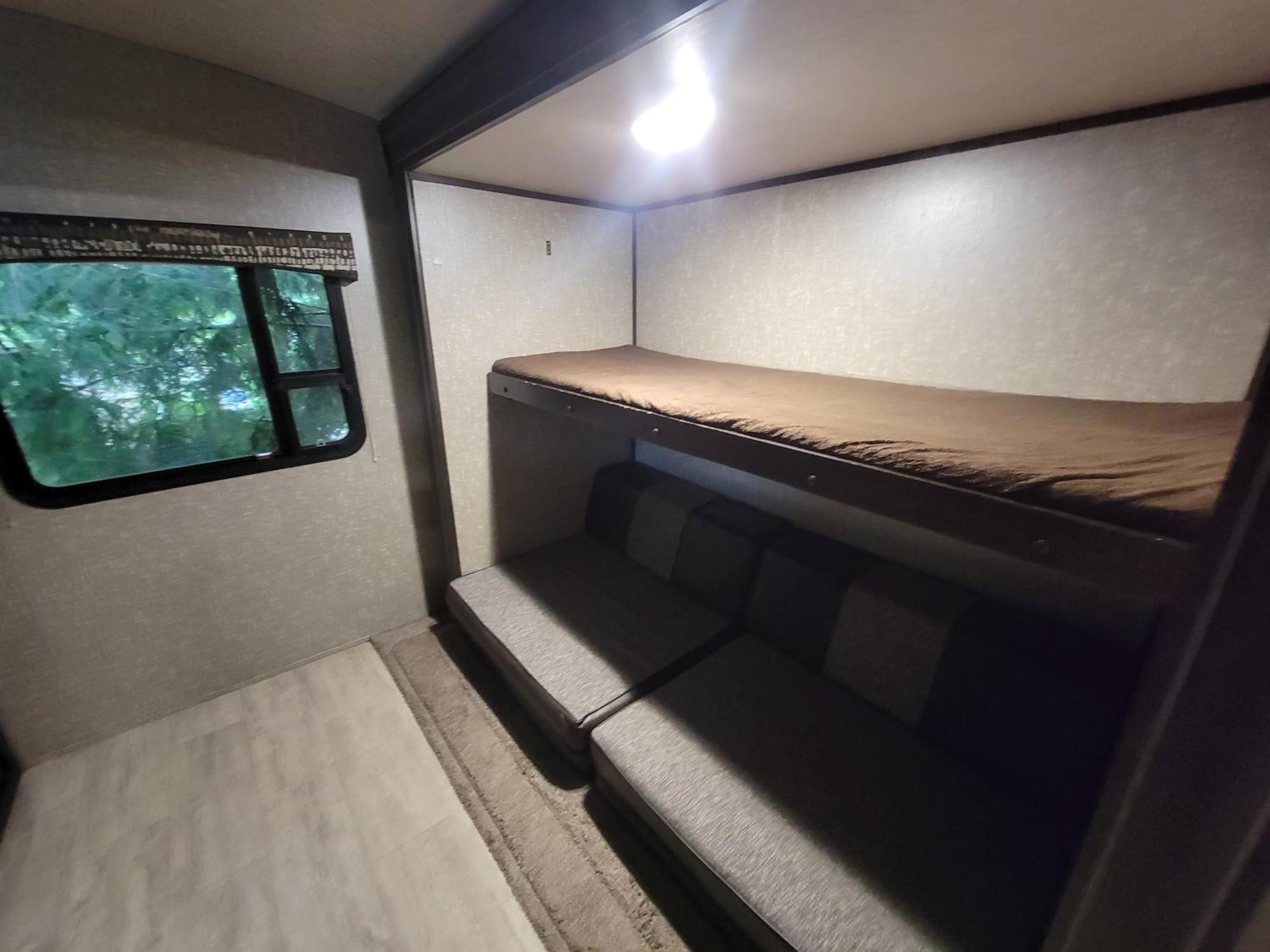 Noah'S Ark Campground レベルストーク エクステリア 写真